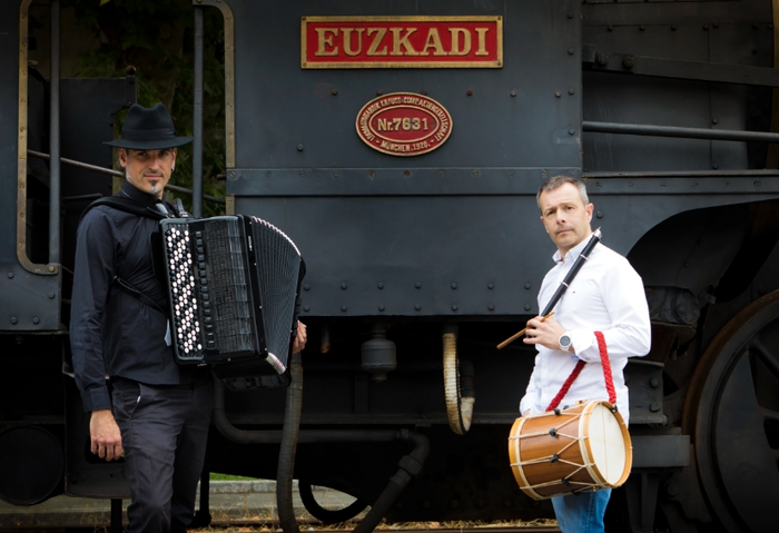 Loraldia Festibaleko emonaldietarako lehen sarreren zozketea!