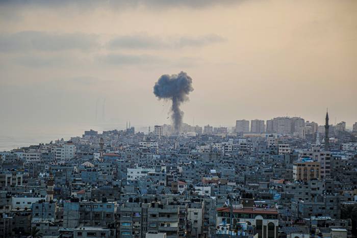 Palestinaren inguruko berbaldia atzeratu dau Karabie Gaztetxeak