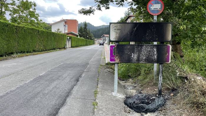 Barriro erre dabe erasoen kontrako karteletako bat