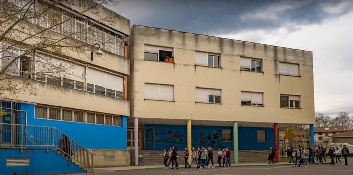 Arratia BHIko ikasle ohien bazkaria urrietara atzeratu da