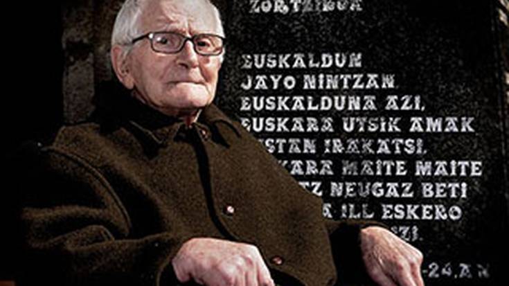 Bittor Kapanaga euskaltzalea omenduko dabe Zeanurin