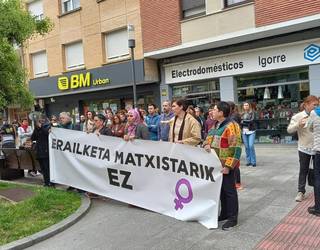 Haron hildako andra gasteiztarraren erahilketea salatu dau Arratiako Mugimendu Feminsiteak